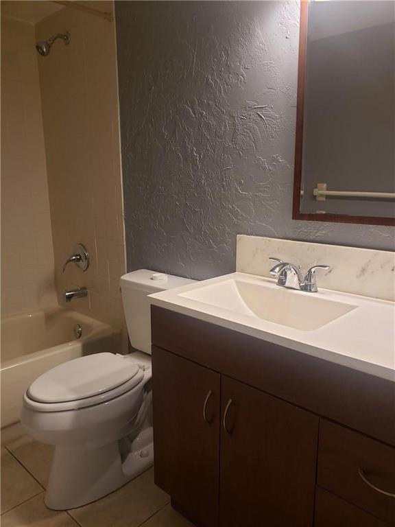 Photo - 109 Lake Emerald Dr Unit 107