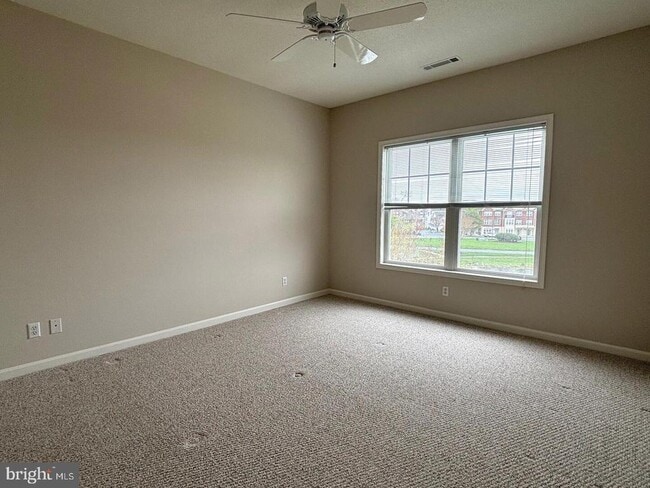 Photo - 33156 N Village Loop Unit 4304