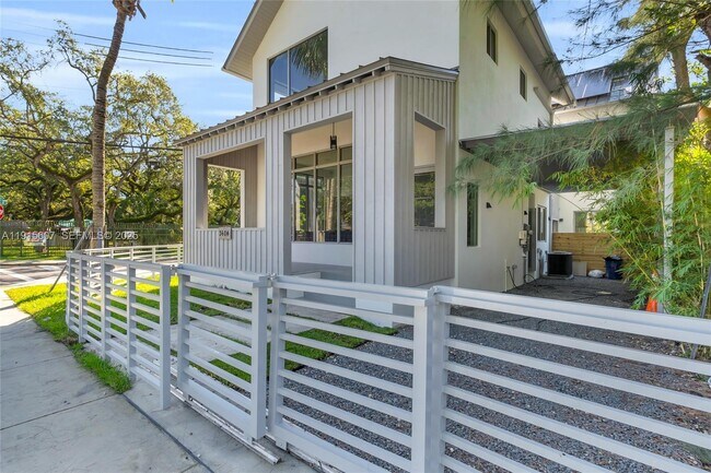 Photo - 3604 Day Ave