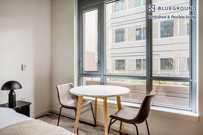 Photo - 624 Yale Ave N Unidad FL4-ID809