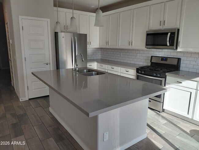 Photo - 715 N Sparrow Dr