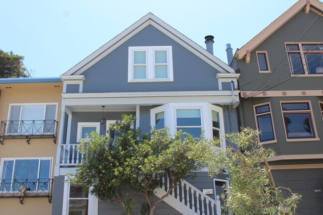 Building Photo - Noe Valley: Renovated Top Floor 2-Story Ap... Unit Upper Rental
