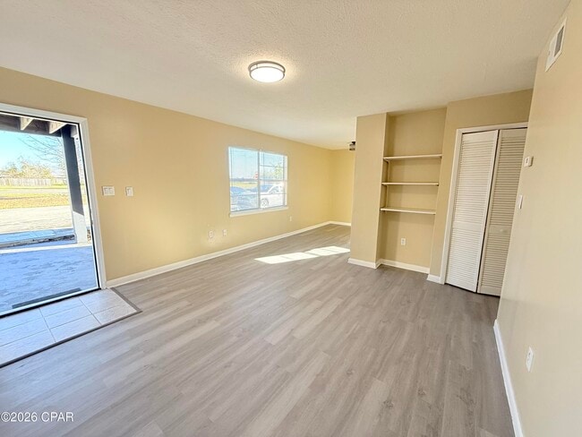 Photo - 506 N 11th St Unidad A1