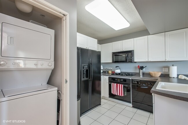 Photo - 1720 Maple Ave Unit 2670