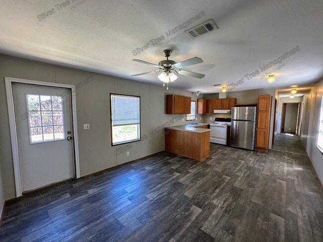 260 Lark Meadow Dr
