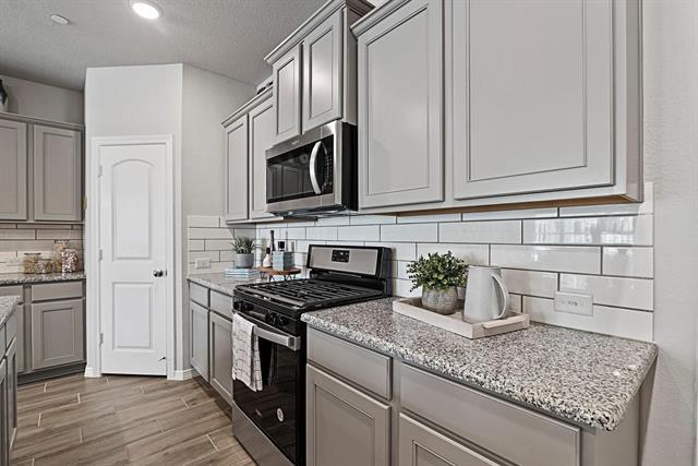 Photo - 3036 Shire Dr
