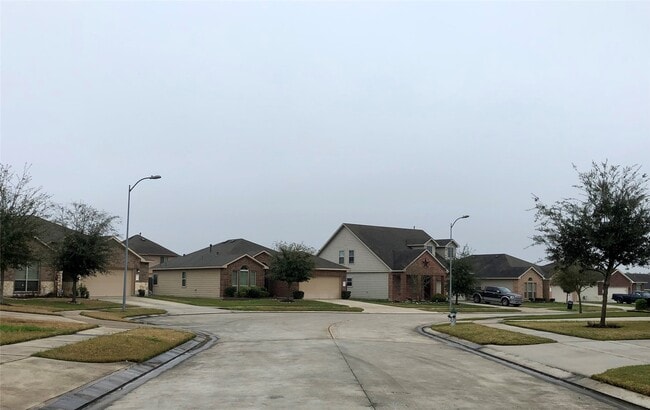 Building Photo - 25311 Saddlebrook Ranch Dr