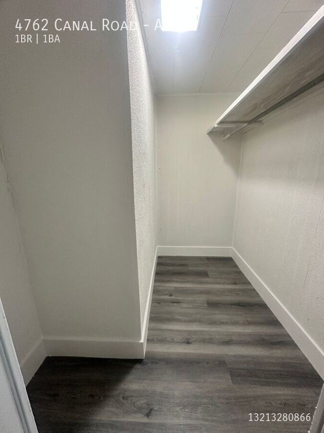 Photo - 4762 Canal Rd Unit A1