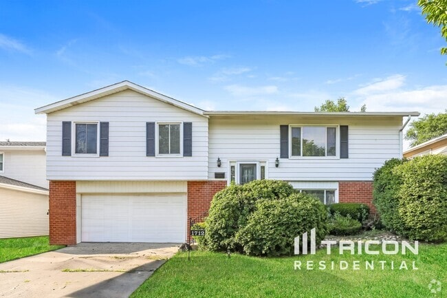 Building Photo - 1712 W Catalpa Ln Rental
