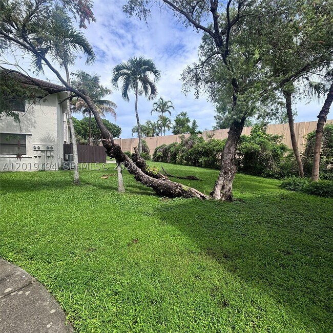 Photo - 10857 NW 7th St Unit 23-17
