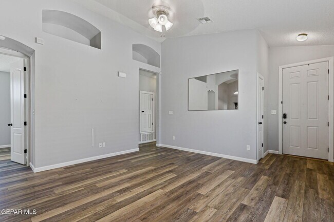 Photo - 7213 Copper Trail Ave