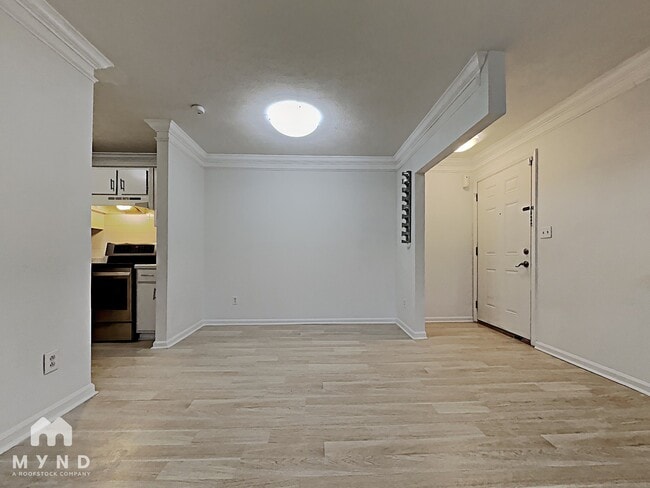 Photo - 7992 Shady Oak Trail