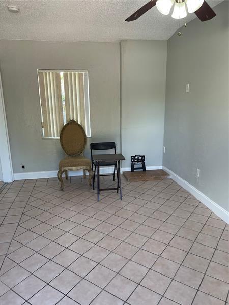 Photo - 2807 Polk St
