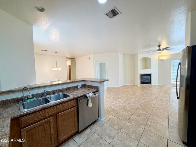 574 Amante Dr