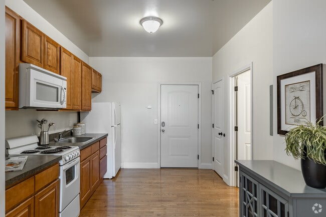 Split Wall 1 Bedroom