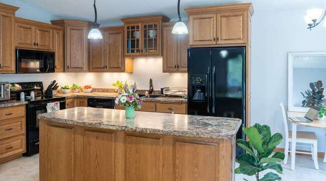 Kitchen - 3535 156th St W Casa Adosada