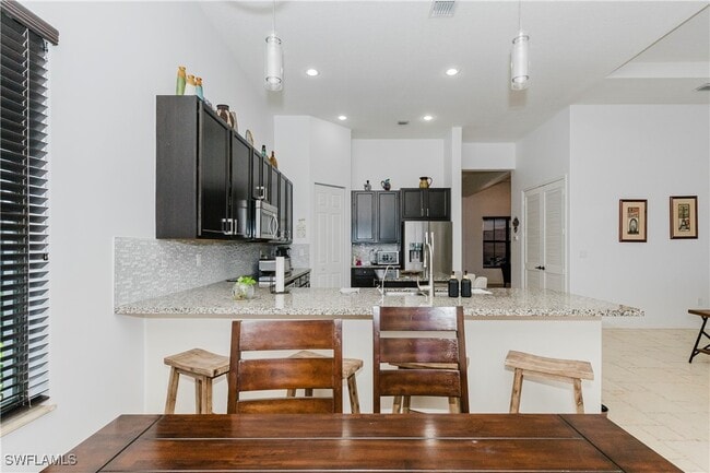 Photo - 5169 Roma St S