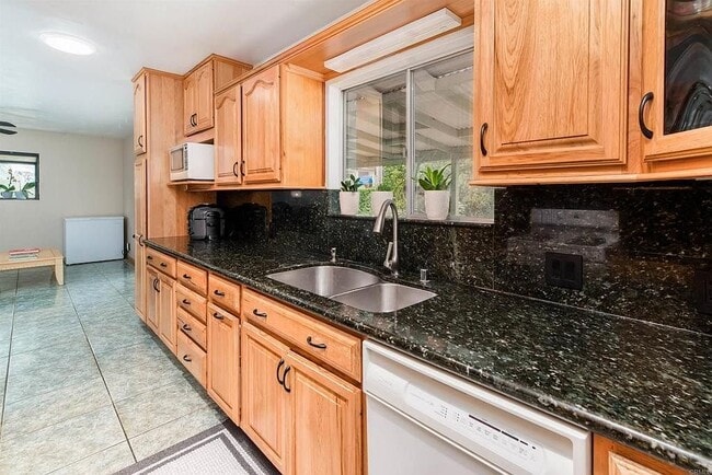 Photo - 1400 Borden Rd