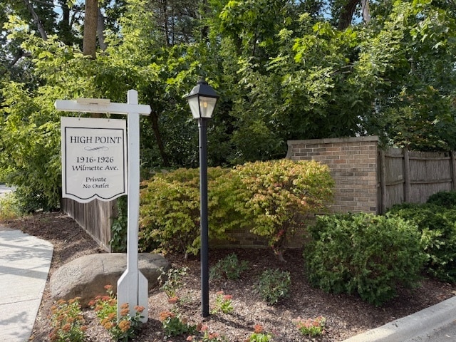 Photo - 1924 Wilmette Ave