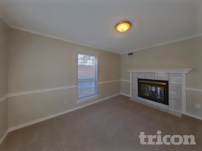 Photo - 1417 Baker Dr