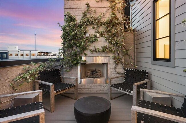 Building Photo - 661 Auburn Ave NE