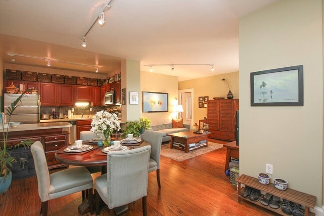 Photo - 1325 13th St NW Unidad #405