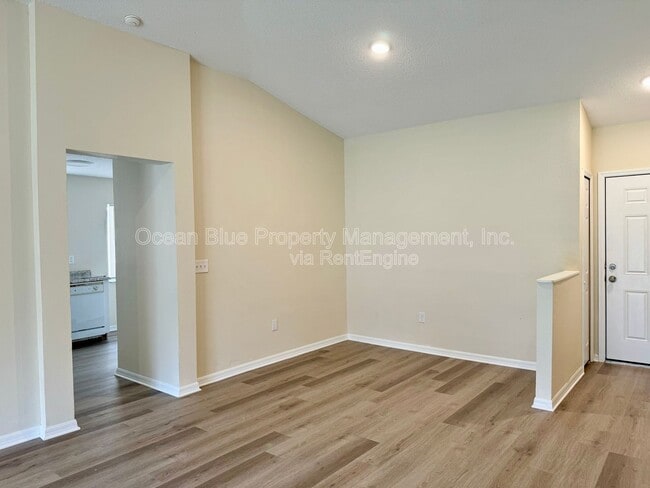 Photo - 3006 Summer House Dr