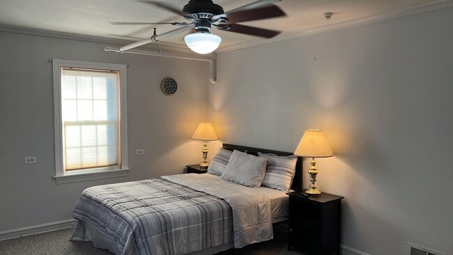 Photo - 1330 S Villa Ave