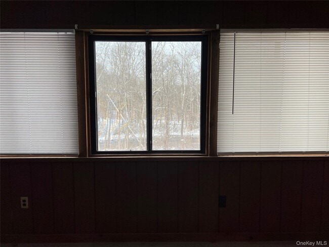 Photo - 1225 NY-9G Unit 1