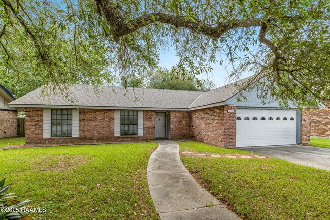 Photo - 4512 E Meadow Ln House
