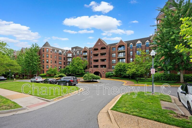 Photo - 2100 Langston Blvd