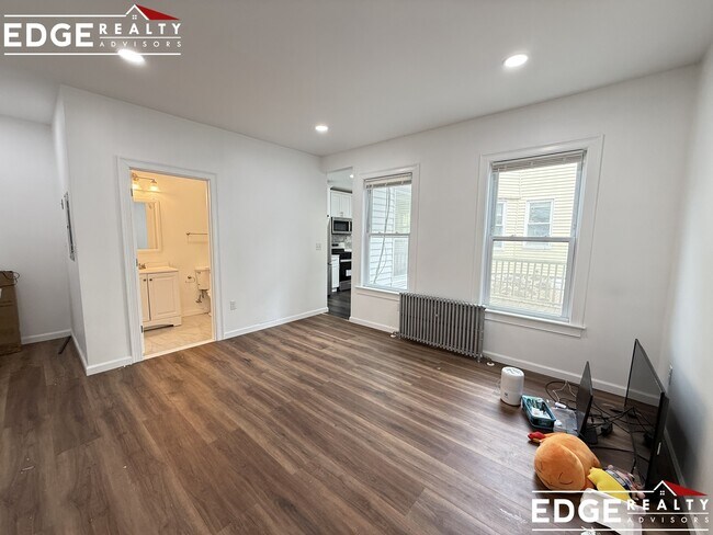 Photo - 81 Alder St