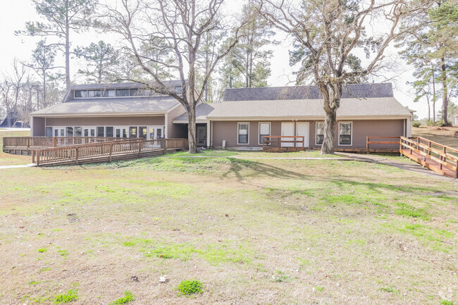 Building Photo - 156 Bluebonnet Rental