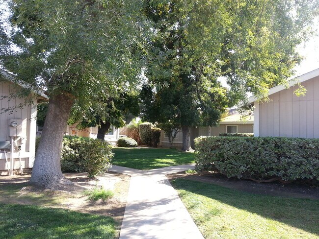 Photo - 2511 W. VICTOR CT 2 BEDROOM 1 BATHROOM  DU...