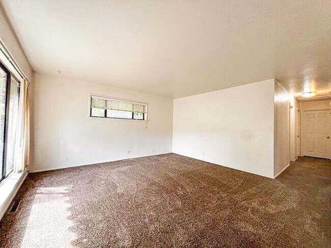 Photo - Perfect Location - Private Backyard - 3 bed 1 bath Home!