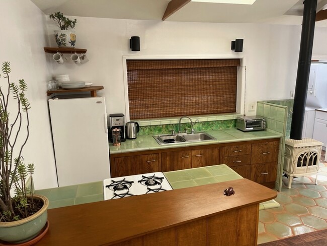 Photo - 840 Basin Dr Unit Guesthouse