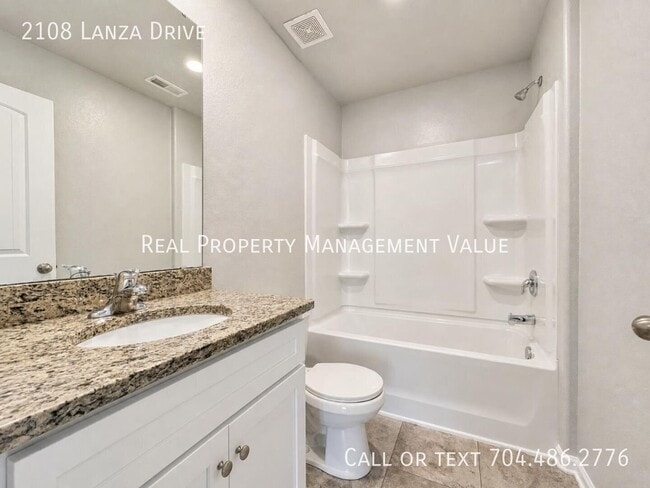 Photo - 2108 Lanza Dr