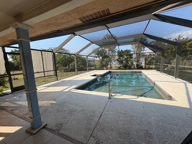 Photo - Cape Coral 3-bedroom 2 bath Pool home available NOW!