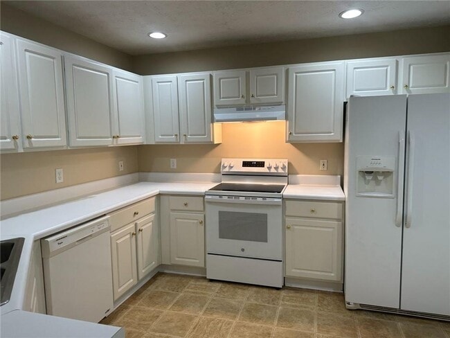 Photo - 185 Weatherstone Dr