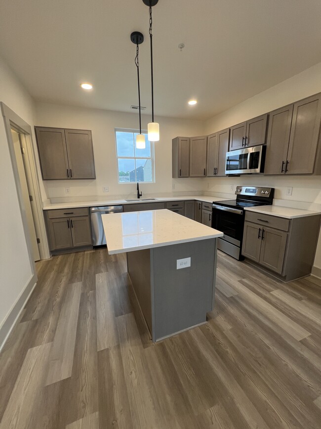 Building Photo - 601 Harper Lndg Rental