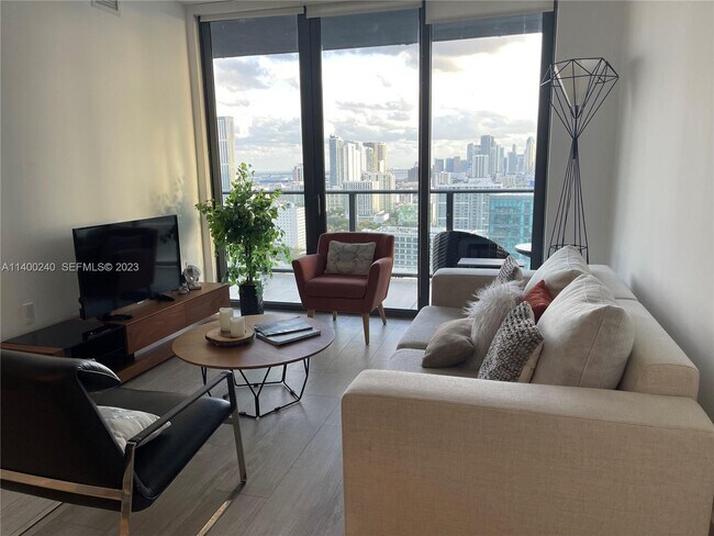 Building Photo - 121 NE 34th St Unit 2802