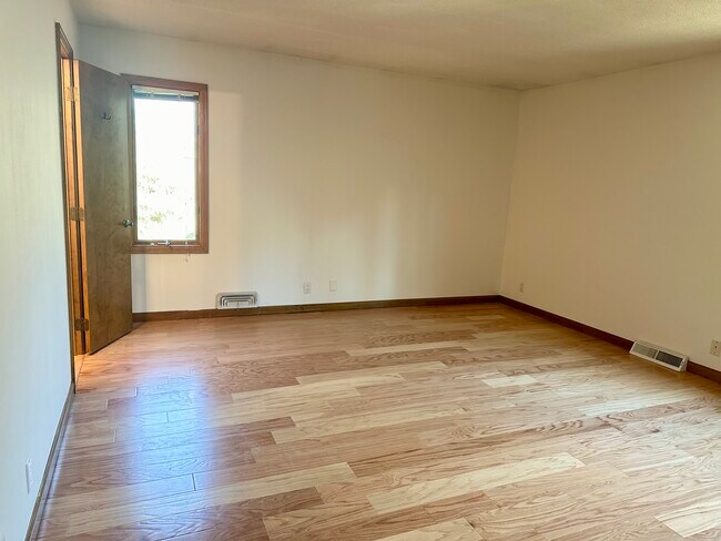 Photo - 7303 Glouchester Dr