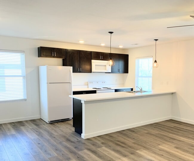 Photo - Westside Flats Unidad 714B