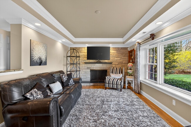 Photo - 236 Clintonville Ln