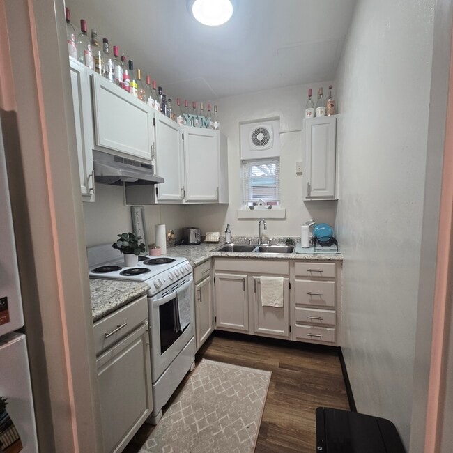 Building Photo - 54 N Morris St Unit 1