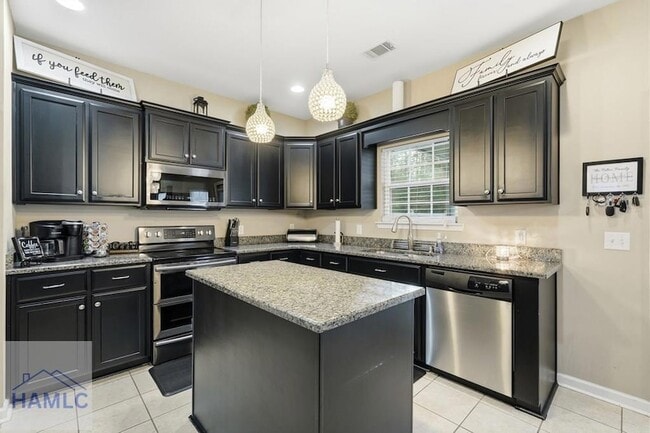 Photo - 1311 Hill View Cir