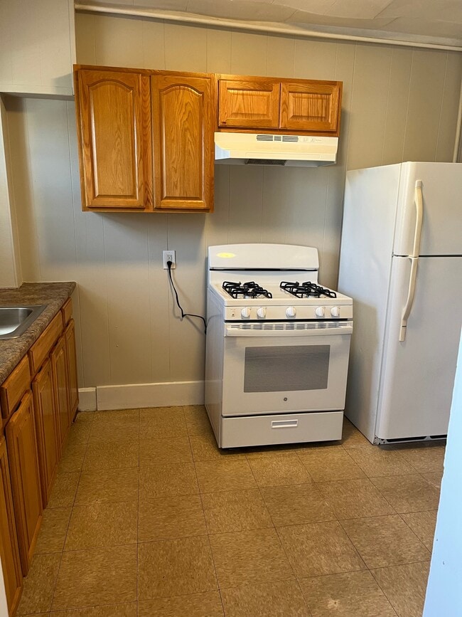 Photo - 40 Newcomb St Unidad 7