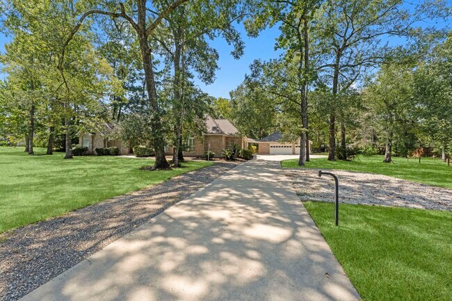 Photo - 15456 Pin Oak Dr