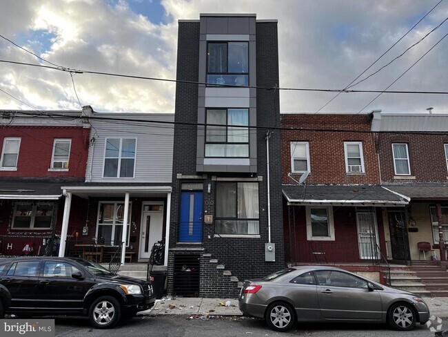 Building Photo - 1332 S 30th St Rental