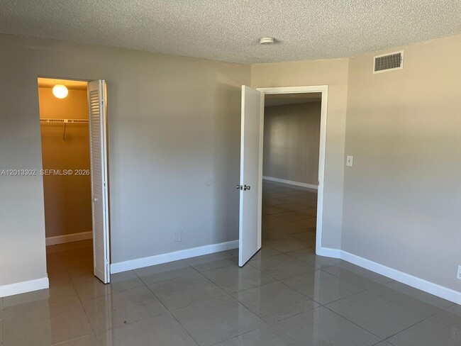 Photo - 8020 N Colony Cir Unit 101